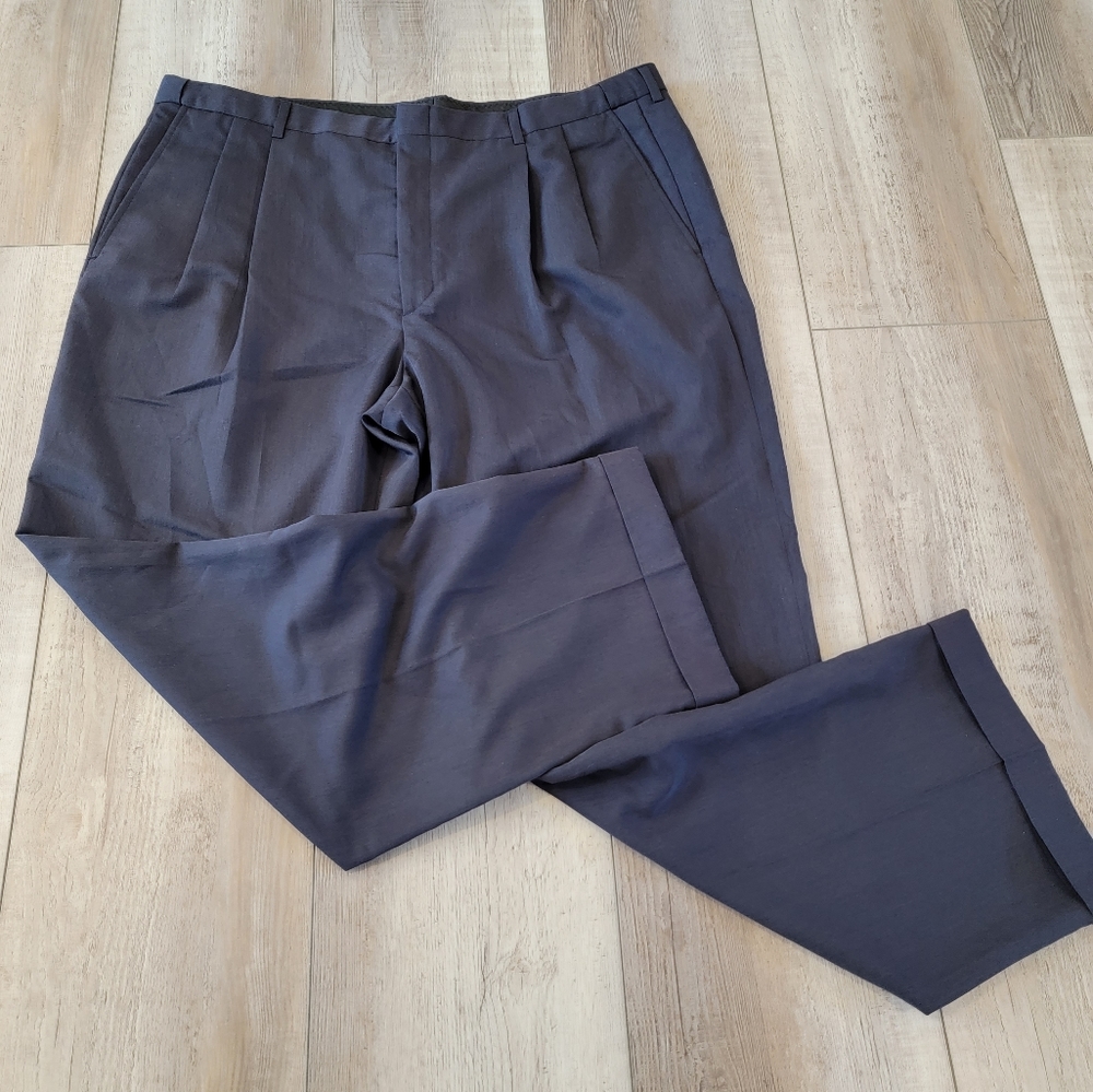 Haggar pleated dress pants